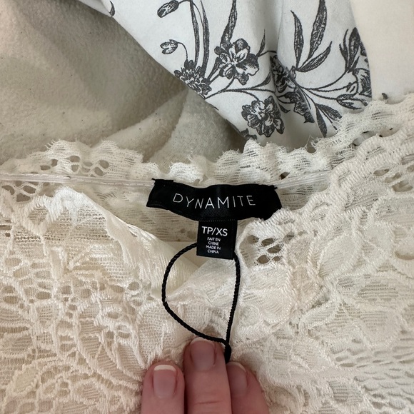 Dynamite White Lace Bodysuit XS - Picture 3 of 3